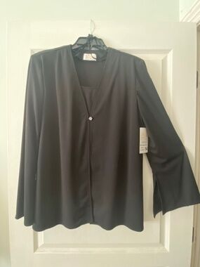 NWT Stage Accents formal black "Kennedy"  twin set top size 14